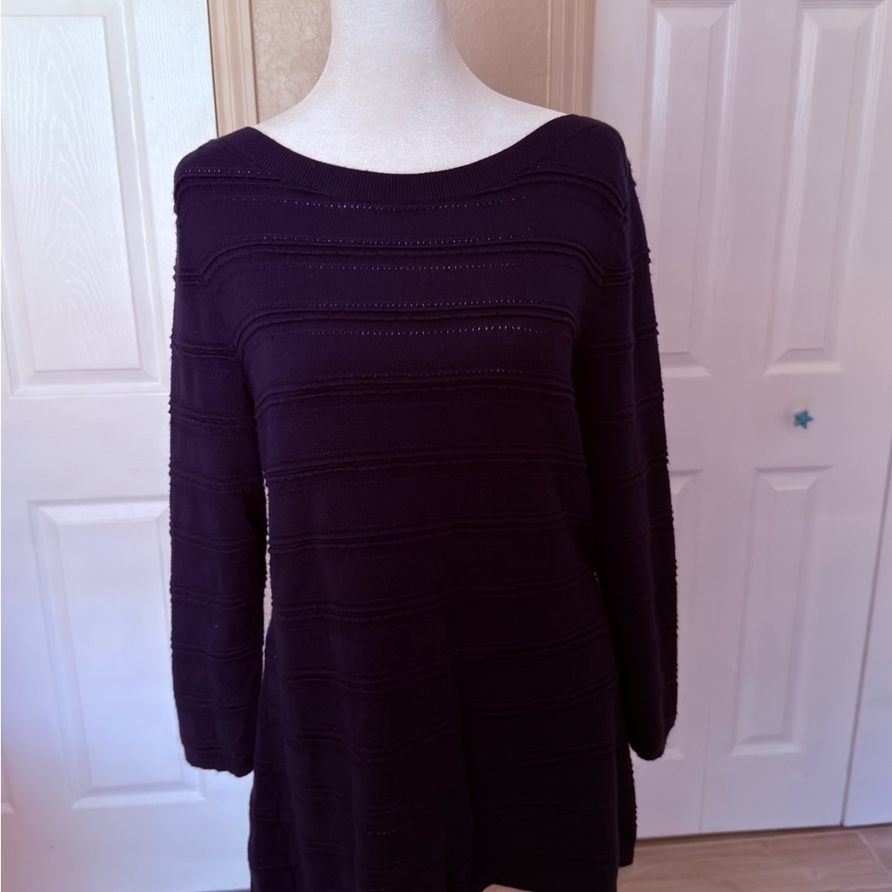 41 Hawthorn Navy Knit Top